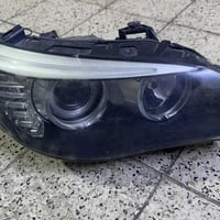 لايت ميماتي هالوجين اصفر  تك يمنى فقط شغال كامل خالي من كسر او عيب  07...