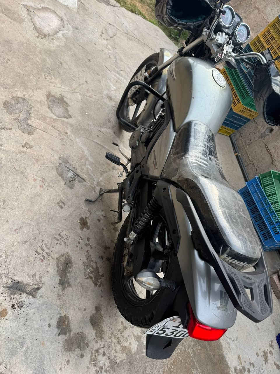 هاوجي كلاسك موديل 19  محرك ما مفتوح الدراجة مال جناب السعر 14 وبيها مجال ***********وتساب
