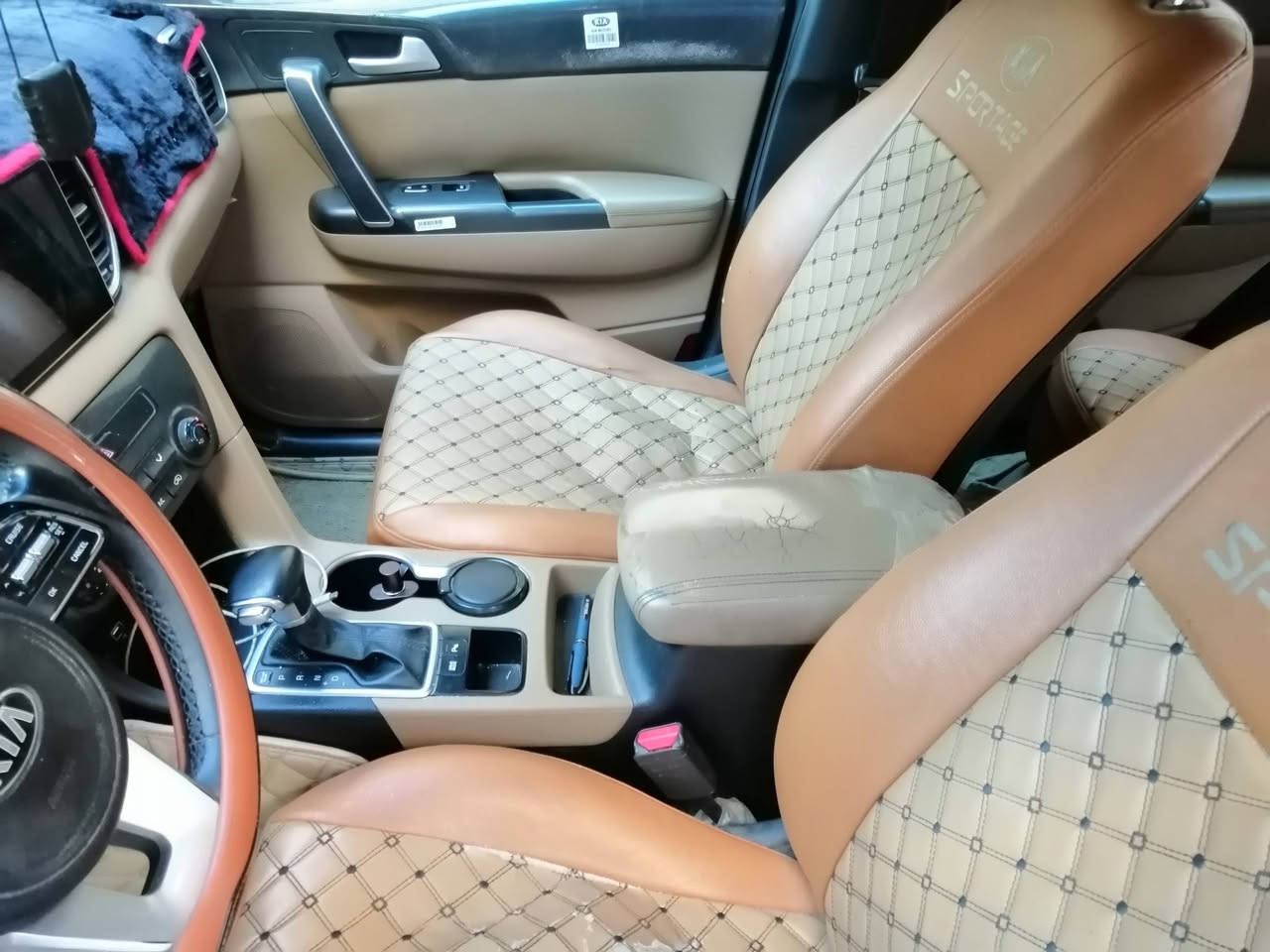 السلام عليكم ورحمة الله وبركاته
كيا سبورتج ٢٠٢٠ خليجي ماشيه ٧٤.قابل للزياده
نص فول بيه بارد خفيف كما موضح أسفل بابين الصدر وجاملغ الأمامي بدون اي صبغ اوفتح
السياره على أيدي دوشمه كشنات مع الارضيه جلد
السعر ١٩٠ ورقه مكان السيارة بغداد مدينه الصدر ***********
