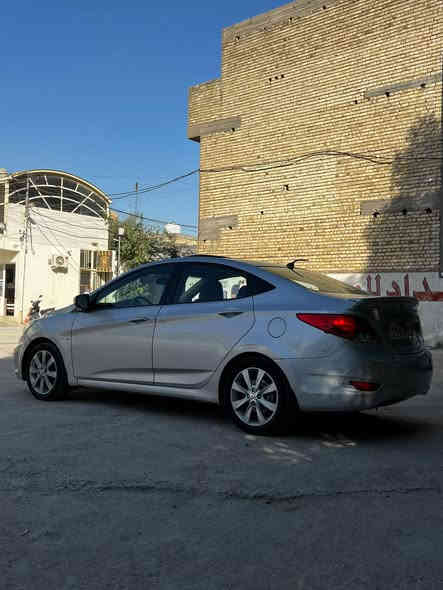 السلام عليكم 
للبيع فقط 
اكسنت 2012 خليجي 
1600 فول مواصفات 
بدون صبغ 
صار عندي ظرر امامي وبدلت جاملغ وبنيد 
اكو بلداخل صار تصليح بارد 
ومطاك اير باك ابدااا
السيارة بأسمي 
شاشة وتحكمات وكامرة وفتحة وبلوجكتر 
وحساسات خلفية وخمسة ويل كب 
السيارة جاهزة مابيها نقص 
سعر8 8قفل 
مكاني تقاطع الدرويش الكرخ حي التراث 
***********
