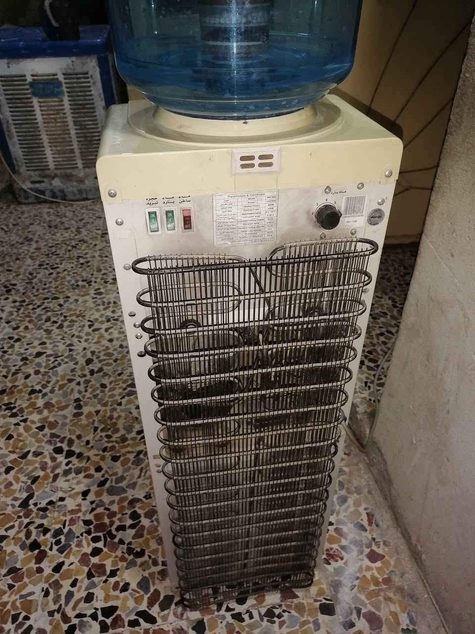 براد ماء رامكو شرط الشغل سعر ٧٥ الف قفل ***********
