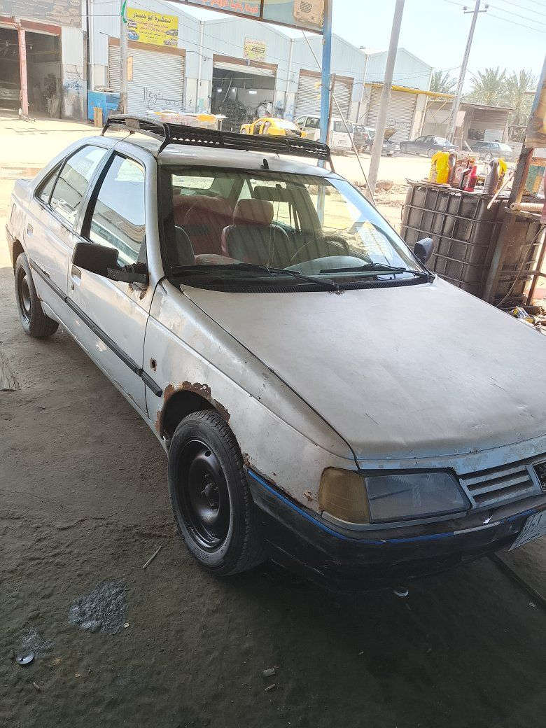 بيجو روا ٢٠٠٩    ٢٠ ورقه وبيها مجال ميسان صاحبها يريد تحويل  *********** للستفسار
