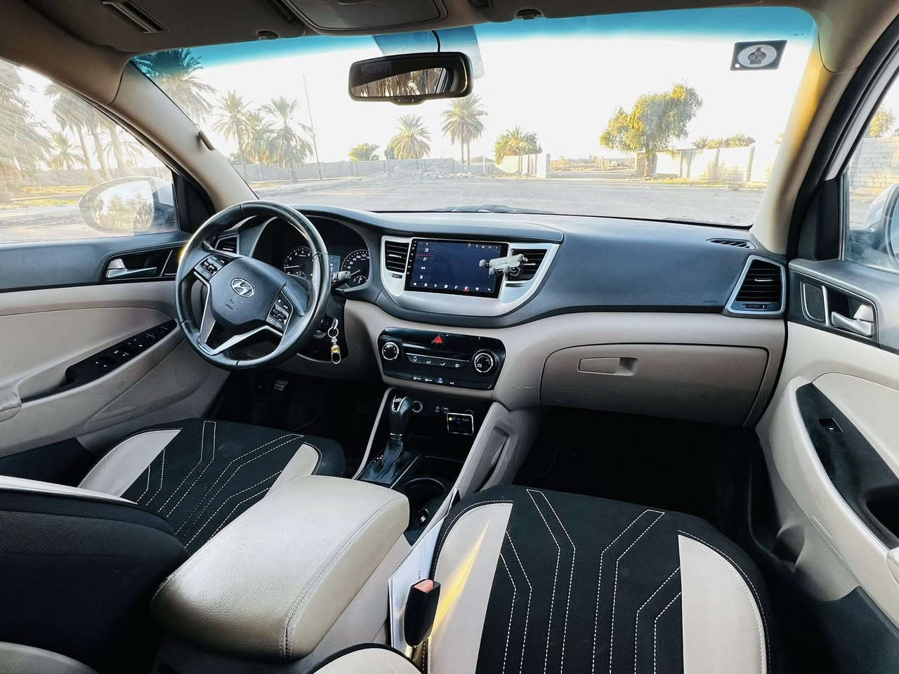 السلام عليكم توسان 2016 خليجي رقم بغداد الجديد نص فول السيارة خير من الله السونار مرفق مع المنشور السعر 163 وبيه مجال الرقم *********** مكاني بغداد حي الجهاد
