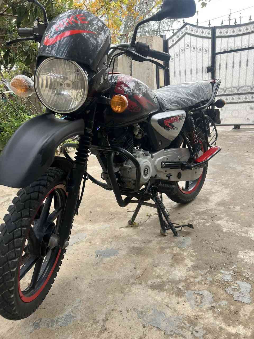 للبيع بوكسر 2023 رقم ديالى الدراجة احلى من ما بالصورة الدراجة باسمي تحويل ثاني يوم لاستفسار *********** لاتصال او واتساب
