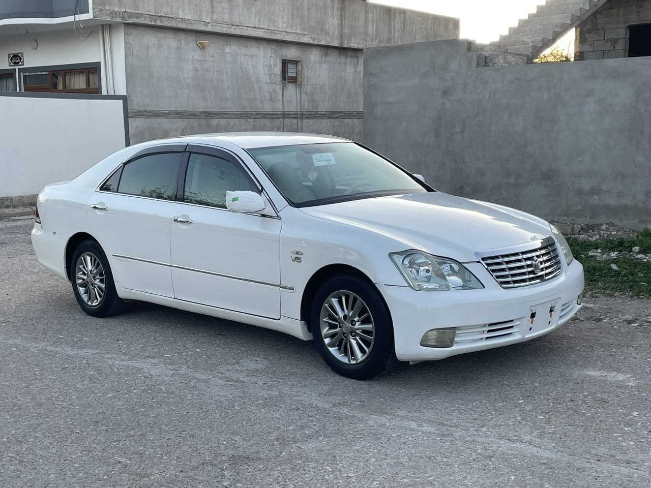 بەناوی خوا شاهینە ناو زەرد مووس 2005 کامیرە 182 بێ دوکەڵ چوار تایەو ویلی نەوتی لۆک پێنج بەسمە ڕۆنم تازە کۆڕیوە دوو پارجە بۆیاخ ئاوروپای هەیە بێ دەعموو لێداوی بەشەرت 10 سۆنەر کێڕو مەکینە بەشەرت 100 ڤیتەر برێکی بەسراوە تەبریت ساردو گەرم بەسراوە جرکەو 100 دۆلار ببڕە سعری 60 مەجاڵ کۆڕینۆش ئەکەم لێل سپۆرتا شوێن باوەنور /کەلار ***********
