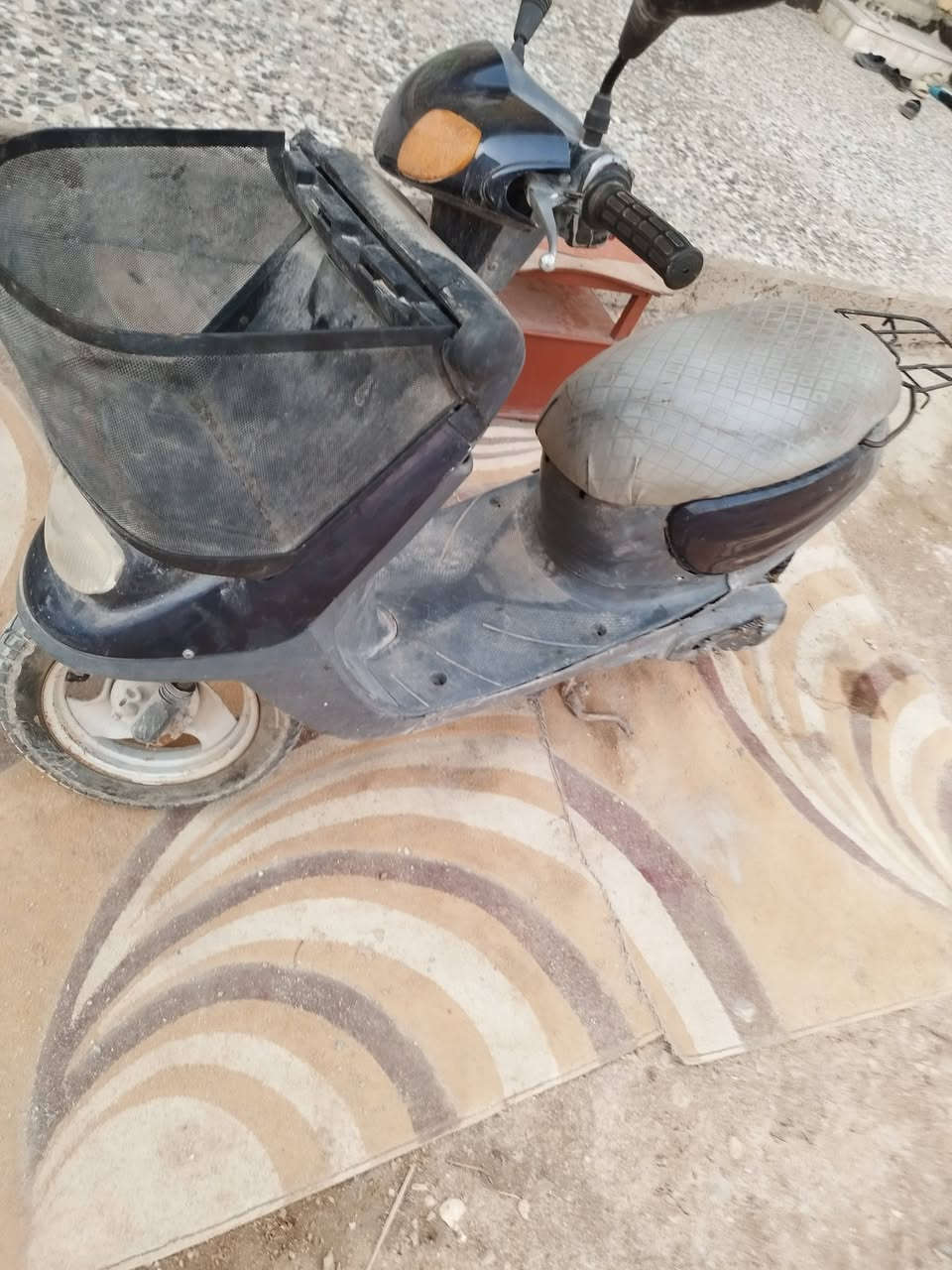 دراجه منغولي البيع سعره 200 وبيها مجال ***********هذا رقمي وبي واتساب
