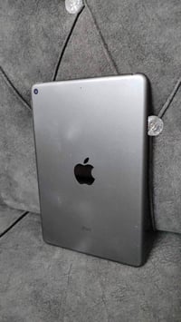 عندي ايباد 5مني فايف للبيع الله شاهد ورسوله ايباد كلش حلو ونضيف نضافه ...