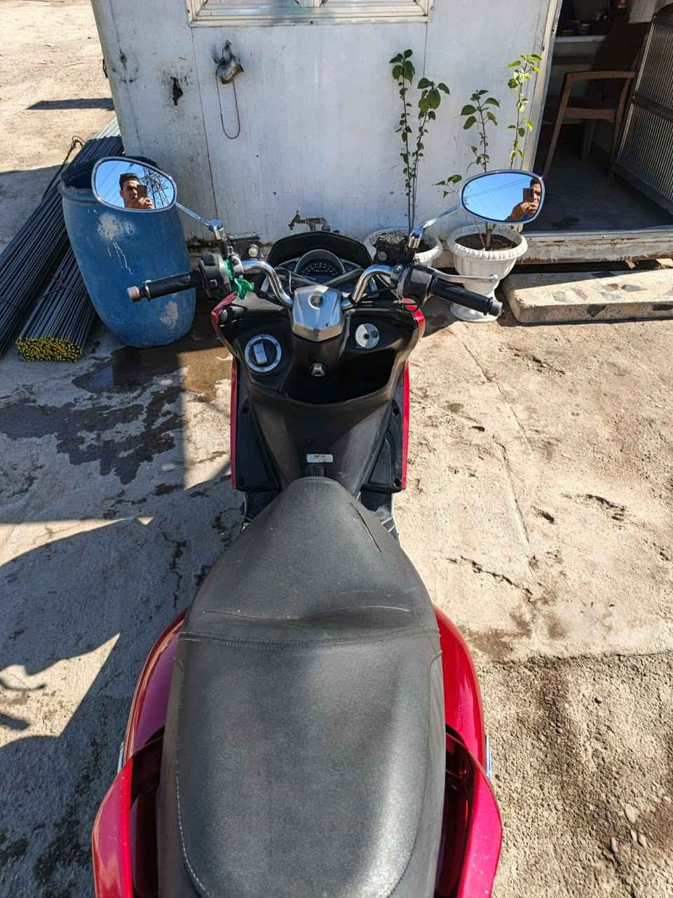 دراجة majesty s للبيع محرك 155cc
تاير عريض
دبل كبير
ماجسته اس
دراجة قويه وغنيه عن التعريف 
محرك بلادي مكفول من الفتح والنضوح 

مرقم بغداد 
ماشيه 65
نظافة فول 
كهربائيات كلها شغاله
سلف نص نكره بكل وقت
ناعمه خرسه

السعر والأستفسار راسلني خاص
او
واتساب
 *********** 

مكاني بغداد الشعله رحمانيه 📍
