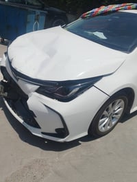 للبيع كورلا هايبرد موديل 2025 رقم بغداد انكليزي تحويل ثاني يوم مواصفات...