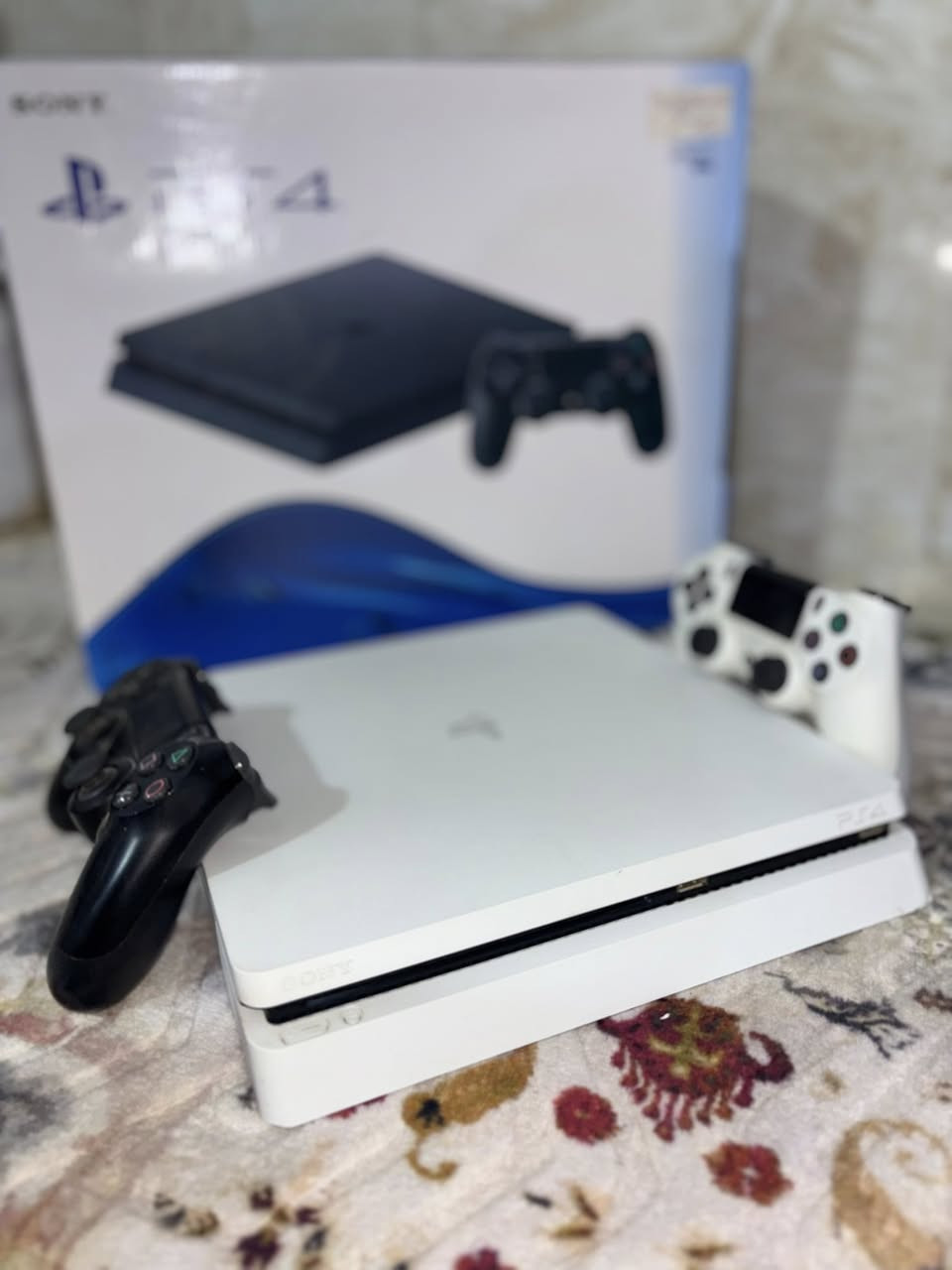 سلام عليكم بليستيشن فور 4 مهكر  -النوع سلم -كامل محتويات - +ذاكره 500 كيكه مع +2 جوستك -اصلي - +مع 5العاب فيفه -2025 درايفر + قناص /  عنواني ناصريه -مركز قرب جامعت ذي قار +رقمي -التواصل. *********** /تحياتي للشراي 💦
