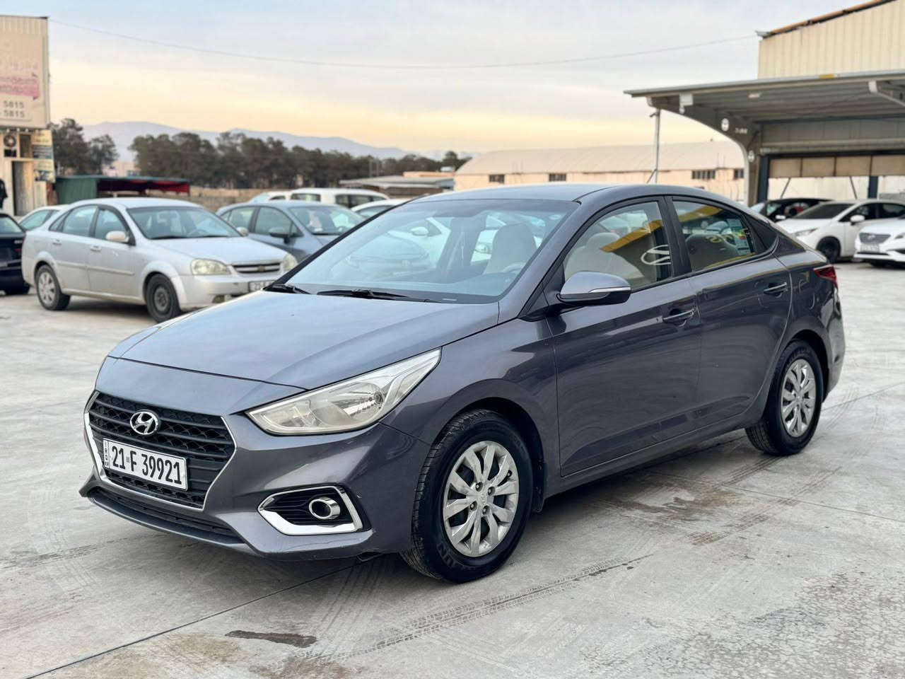 السلام عليكم ورحمة الله وبركاتة
للبيع هونداي اكسنت موديل 2019
بي قطع ونص بخ ماشي 120الف 
سياره جديده رقم سليمانيه رقم وسنويه جديد 
للاستفسار الاتصال على الرقم ***********
