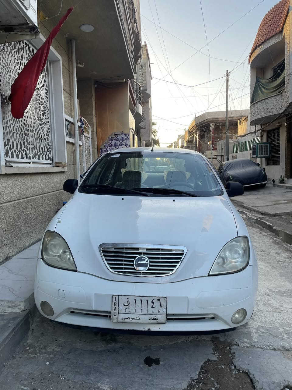 السلام عليكم طيبة 2015 السيارة على وضع الشركة  ماشية 133الف حقيقي رقم بغداد دولي مكينة وكير مكفولات شواصي زلغ مابيهن مكفولة من الضربة والصبغ والتبديل مكاني بغداد الكرخ السعر 46رقم ***********
