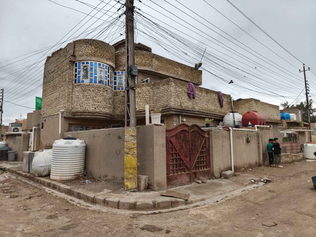 بيت ركن المساحه 110
شارع الشمري قرب حسام المصور
للاستفسار على الرقم
***********
