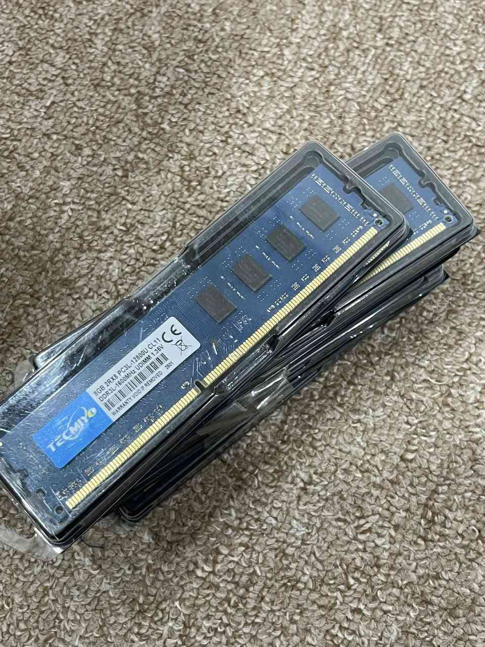 Ram DDR3 8GB
١٠ رامی ٨ گیگایی بەردەستە 
دانەی 12 هەزار 
هەمووی پێکەوە ١٠٠ هەزار
رامات ٨ جیجا موجود ١٠ عدد
قطعة ١٢ الف کلة ١٠٠ الف


**إذا كنت صاحب هذا الإعلان وتريد حذفه لأي سبب، رجاءا أرسل رسالة إلى الدعم الفني**