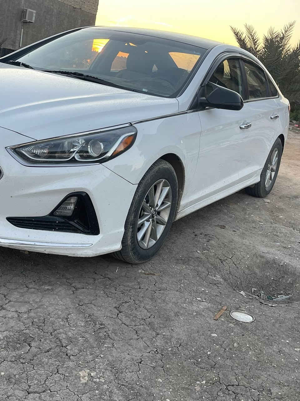 سوناتا ٢٠١٩ بيهة الجاملغات الخلفية صبغ فقط
بغداد بأسمي السعر ١٤٥
***********
