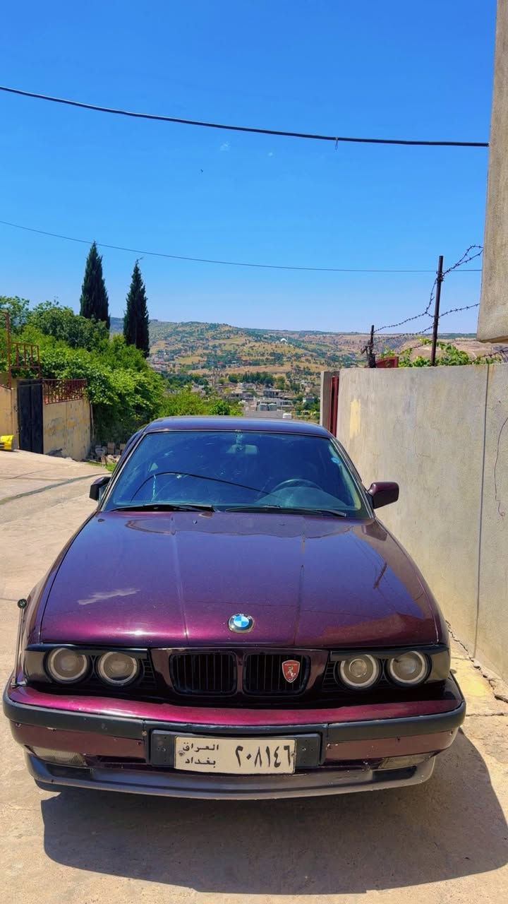 BMW
مۆدێل 1993 پێش گەورە 
گێڕو مەکینە بەشەرت مەکینە کەپس  گێر عادی 
سلایت
چوار جام کارەبایی
ئەی بی ئێس 
تەبریت  
زۆر خاوێنە ماڵی دۆستە  ئارم پلاستیکە  پاکانەی بۆ کراوە 2024
کێشەی مەدەنی و حوکومی بە شەرت  تەقەو ڕەقەی بەشەرت 
نرخی 39 وەرەقەو مەجالێکی برایانە
ژمارەی تەلەفۆن 
***********
***********
