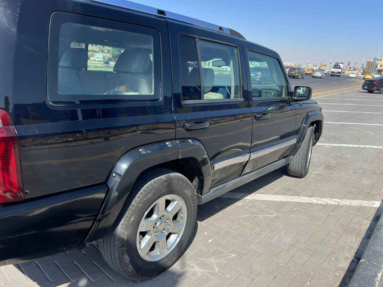 السلام عليكم جيب كوماندر 2007 ادوات لمتد فول مواصفات المكان البصره /*********** /43 وبيه مجال
