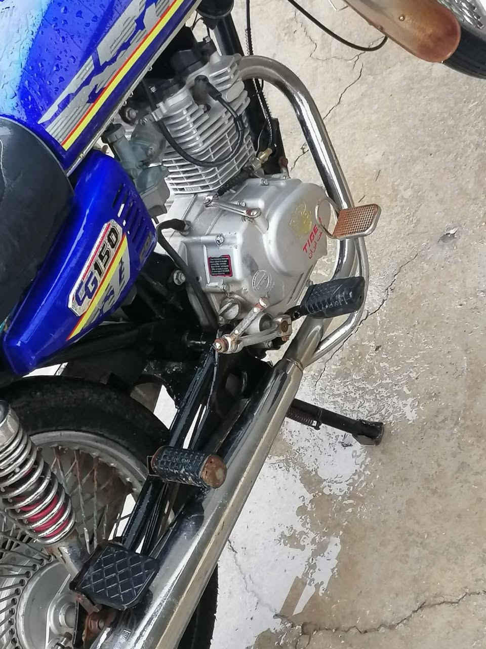 السلام عليكم
دراجه تايكر 2020 كفاله محرك وشاصي الدراجه نضيفه 3كارتونيه من ضمن الدراجه انضف من الصور سعرها 450مجالها قليل 
مكاني واسط الشحيميه قريه 6.
***********
