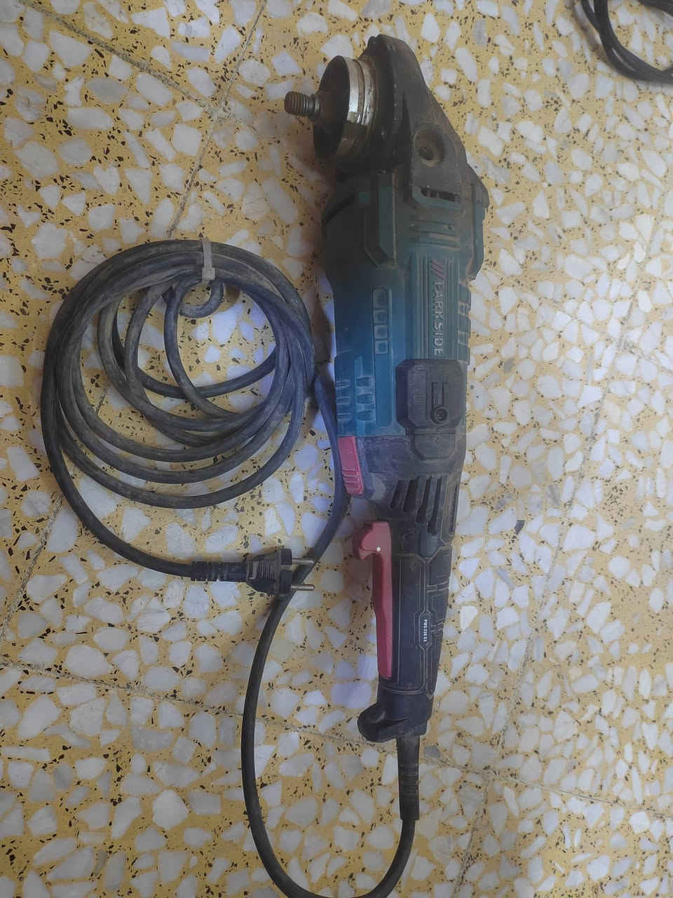 كوسرة +منشار تخريم للبيع فحم بغداد مدينة الصدر


**إذا كنت صاحب هذا الإعلان وتريد حذفه لأي سبب، رجاءا أرسل رسالة إلى الدعم الفني**