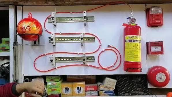 ورشة خانقين الفنيه للمطافئ يتوفر لدينا جميع انواع المطافئ وبجميع الاحجام والانواع باودر وفوم وسي او تو وكذلك لدينا منظومة الانذار المبكر للحرائق مع كادر متخصص بنصب المنظومه وبضمان للاستفسار العنوان خانقين خلف الملعب الرياضي ملعب حسين منصور *********** يوجد واتساب وفايبر وتلغرام وماسنجر ولدينا خدمة توصيل لجميع المحافظات
