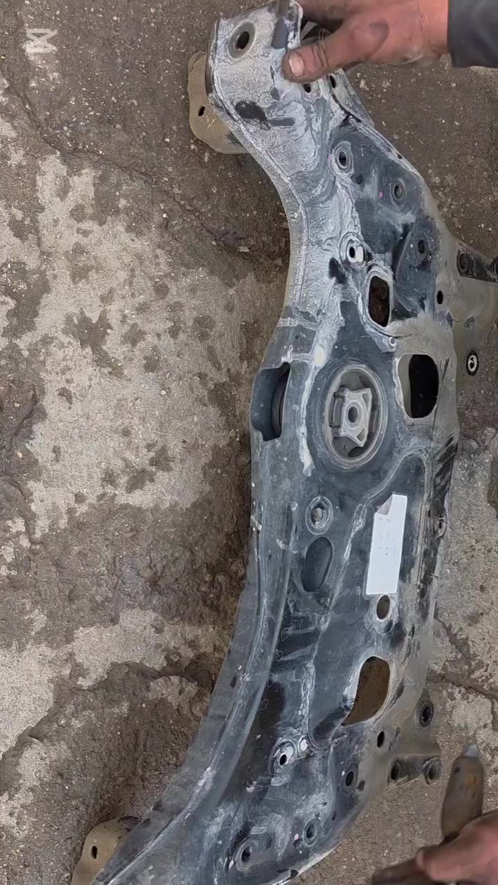 هل من منافس ؟؟؟
🤪🤪
من الشمال الى الجنوب اي شخص يسمي روحة شركة✌️ او مركز صيانة👌 اريد منافس يكون عدة قطع اصلية مع ضمان من 1سنة الى 4 سنوات او 150الف كيلو 🇩🇪
مو يكول الماني  باكيت اخضر🤪 اصفر🤪 ازرق🤪 اريد قطع اصلية مال شركة مو تقليد 😉😉
فولكس واكن اطلس  شد قطع غيار اصلية
شرط الضمان وكل القطع محفورة vw من الشركة الام ✌️✌️
صيانة جميع سيارات الفولكس واكن 
جيتا +باسات +كولف +اطلس +تيكوان +تاوس +بيتل .....
بغداد شارع النضال 
صلاح كولف لتجارة قطع غيار السيارات والصيانة 
***********
