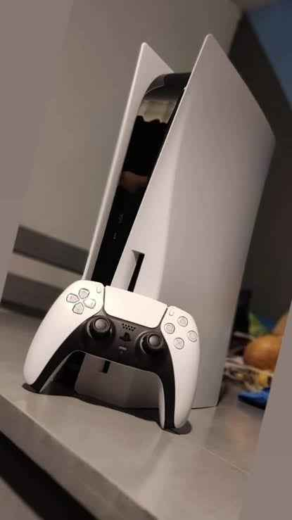 بلي فايف فات ذكرة 825
لجهاز حاله حال جديد مستخدم كلش قليل 
لجهاز يجي ويه جوستك مالته الاصلي وقرص فيفه وقرص ثاني مشتريتنه ب35 
سعر البيع 650 وبي مجال بسيط البصرة, العراق


**إذا كنت صاحب هذا الإعلان وتريد حذفه لأي سبب، رجاءا أرسل رسالة إلى الدعم الفني**