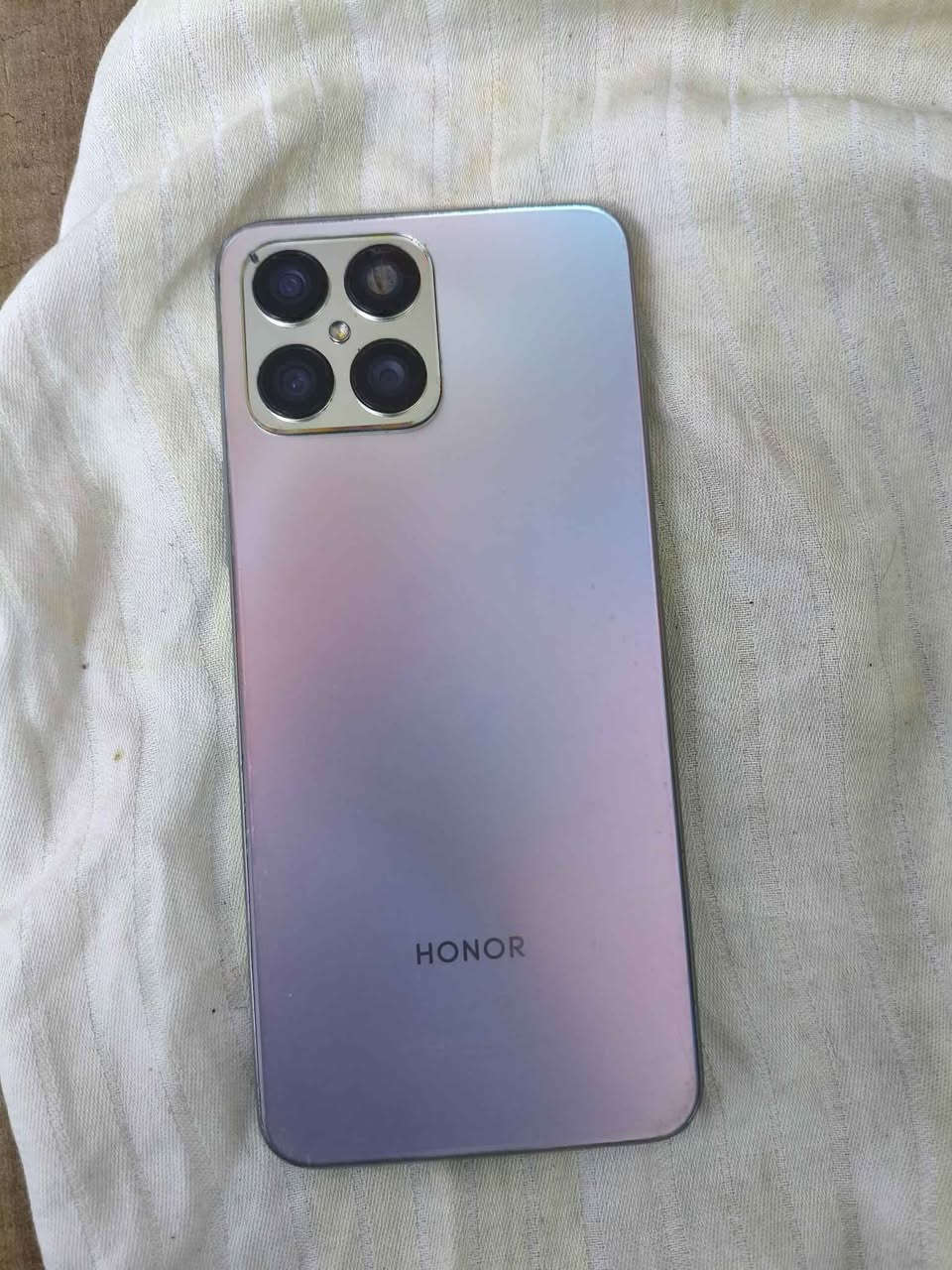 هونر X8 ذاكر 128 كله شغال مابي اي خلل
مثل ماموضح بالصور فطور بل شاشة  ما مأثر
 على المس والكاميرات كذالك كلهن شغالات 
 مكاني بغداد الزعفرانية.    سعره70 
*********** اتصال فقط بغداد, العراق
