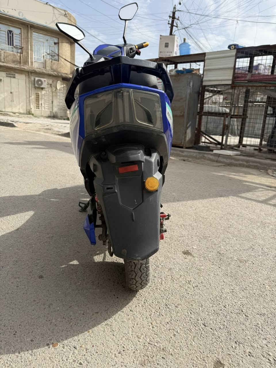 السلام عليكم 
دراجة سكنس شحن للبيع موديل 2024 الدراجة كامله مابيه نقوصات بس واقيه صفح موضحه بالصور ماشيه ممشه قليل ستاند تعليك موجود عندي الاصلي مالته
مكاني النداء السعر 500 وبيه مجال 
الرقم *********** موجود واتساب
ماعندي توصيل
