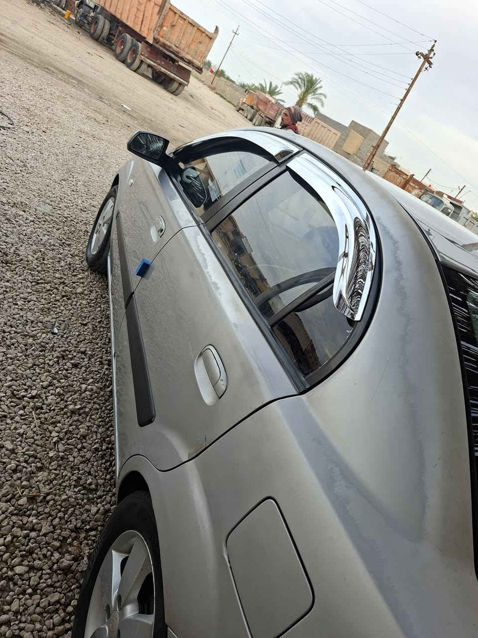 كيا برايد ٢٠٠٩
فول مواصفات 
مري شفط 
تحكم ستيرن وسنتر لوك جام وبوب
تبريد 
كهربائيات كاملة 
كير محرك كلها تمام
سيارة بدون نقص 
كاملة ع اخر حبة 
بيها رشات صبغ ب جوانب
مرشوشة القمارة كلين  فقط بدون أي ضرر
سعر ٧٨ وبيها مجال 
متواجد اليوم في الرمادي 
متواجد غدا في هيت 
***********

