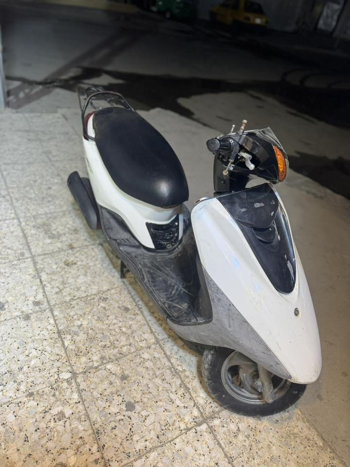 بريز لايت عالي الحديث  الدراجه اخذته من صاحب معرض قبل 15يوم الدراجه نكره سلف برغي ما بيه نقص مكاني بغداد الزعفرانيه السعر 650وبيه مجال لطيبين  ***********
