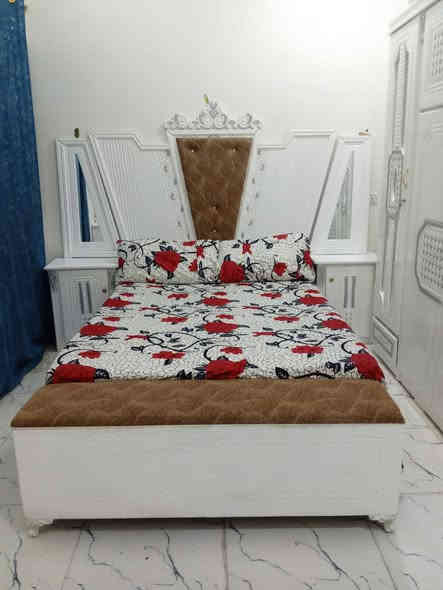 للبيع السعر مليون بيه مجال
***********
