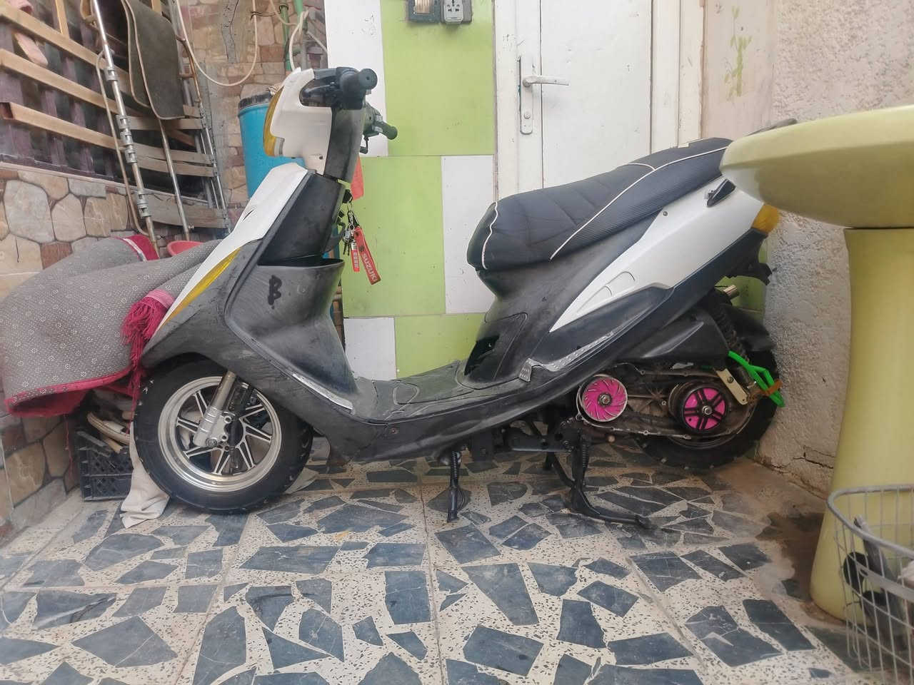 سلام عليكم ماكس عدله بوشه 58 ونص كفرات اربعه ولف شوته اربعه ولفات كلجات رياضي اصلي تراجه متعوب عليه وغراضه البلاديه موجودات قايش جديد كله شغاله شغل وطلع مكان كربلاء حي العامل *********** اتصل او واتساب موجود.
