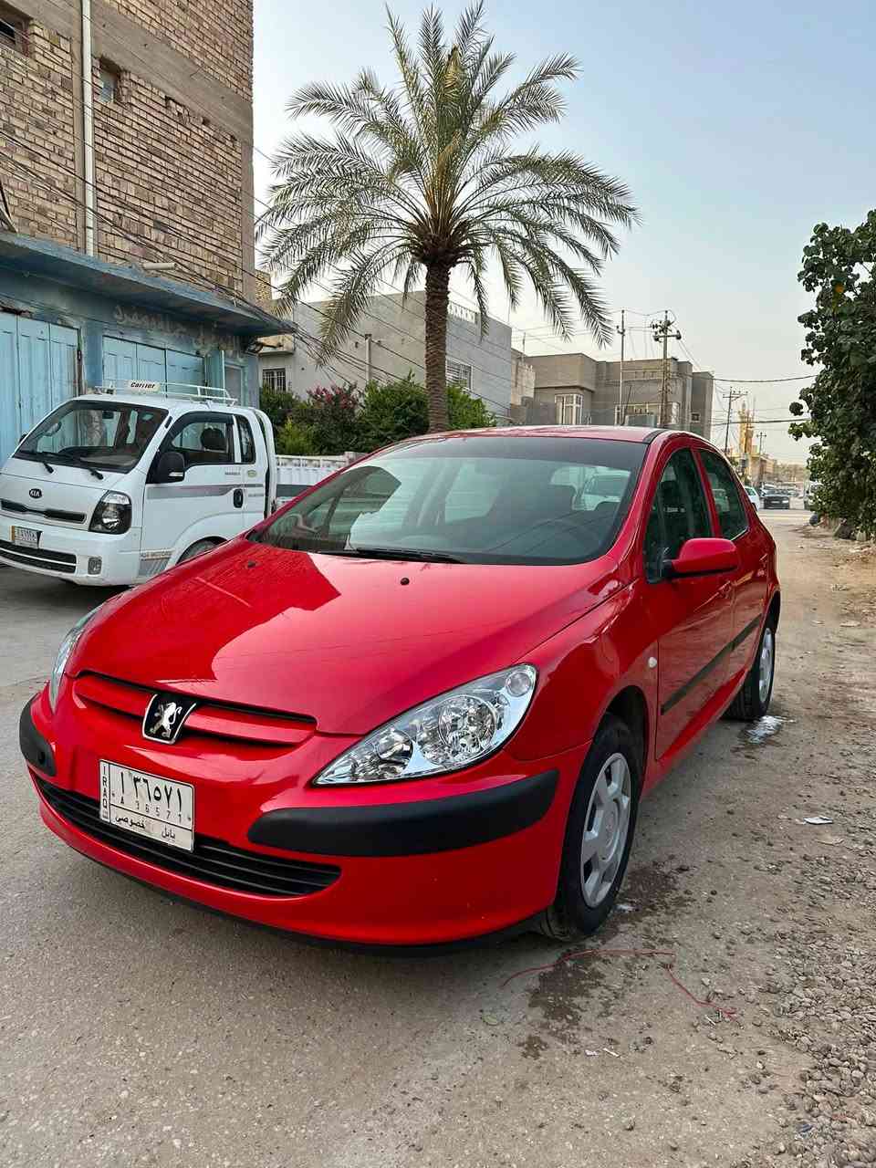 السلام عليكم بيجو 307 2005. 
السياره جاهزه صبغ عام 
حداديه كير مكينه جدد
غرفه تبريد كامل 
كهربائيات بلاديه جام كيجات 
تخم تاير جديد ماماشي عليه 
السعر 53 وبيها مجال حك الجيه 
للتواصل ***********  
مكان السياره بابل
