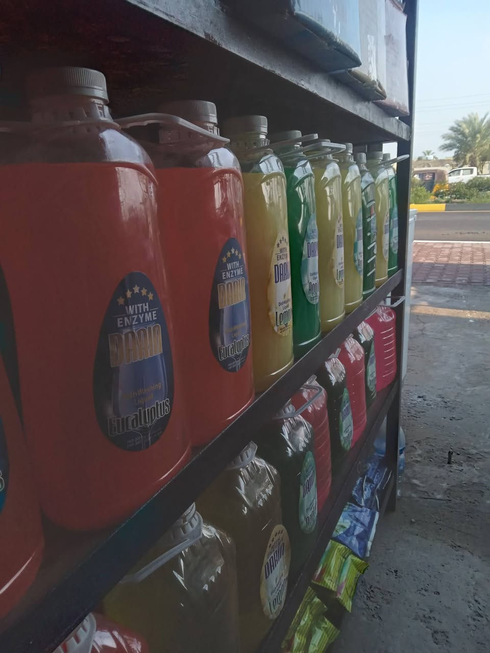 بسم الله وعلى بركة الله
زاهي درجه اولى سعة الدبة لترتين السعر ١٢٥٠ 
بطل زاهي الأصلي السعر ٥٠٠
يتوفر لدينا كميات كبيرة جملة خصم بالأسعار 
العنوان: محل بلدروز مجاور ابو وطن للمفروشات 
 الموبايل ***********
