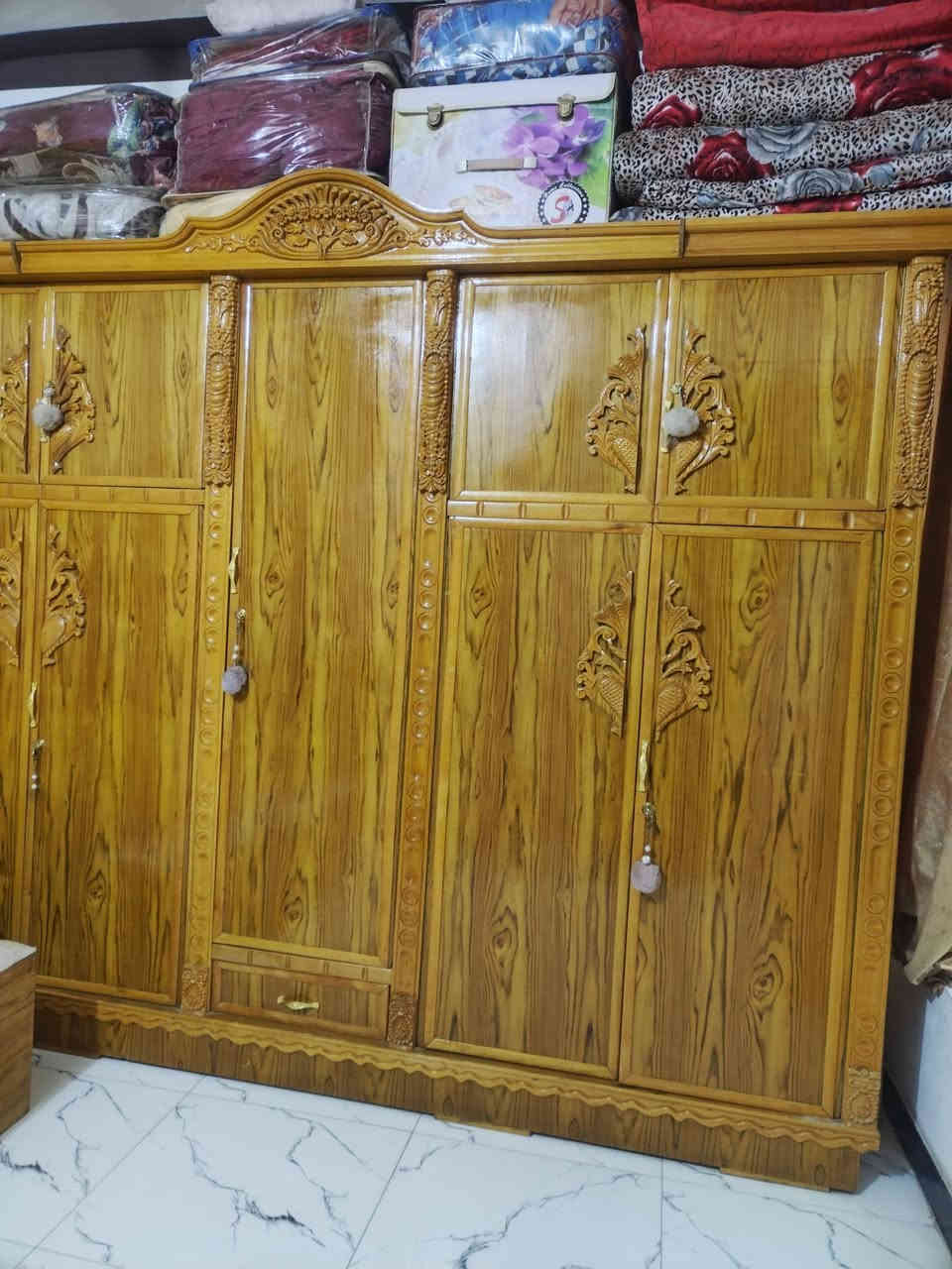 غرفه تسكام عراقي مديل مسرح صاج خشب ثقيل اريدهه مليون ونص وبيها مجال *********** مكاني القاسم جامعه خضراء
