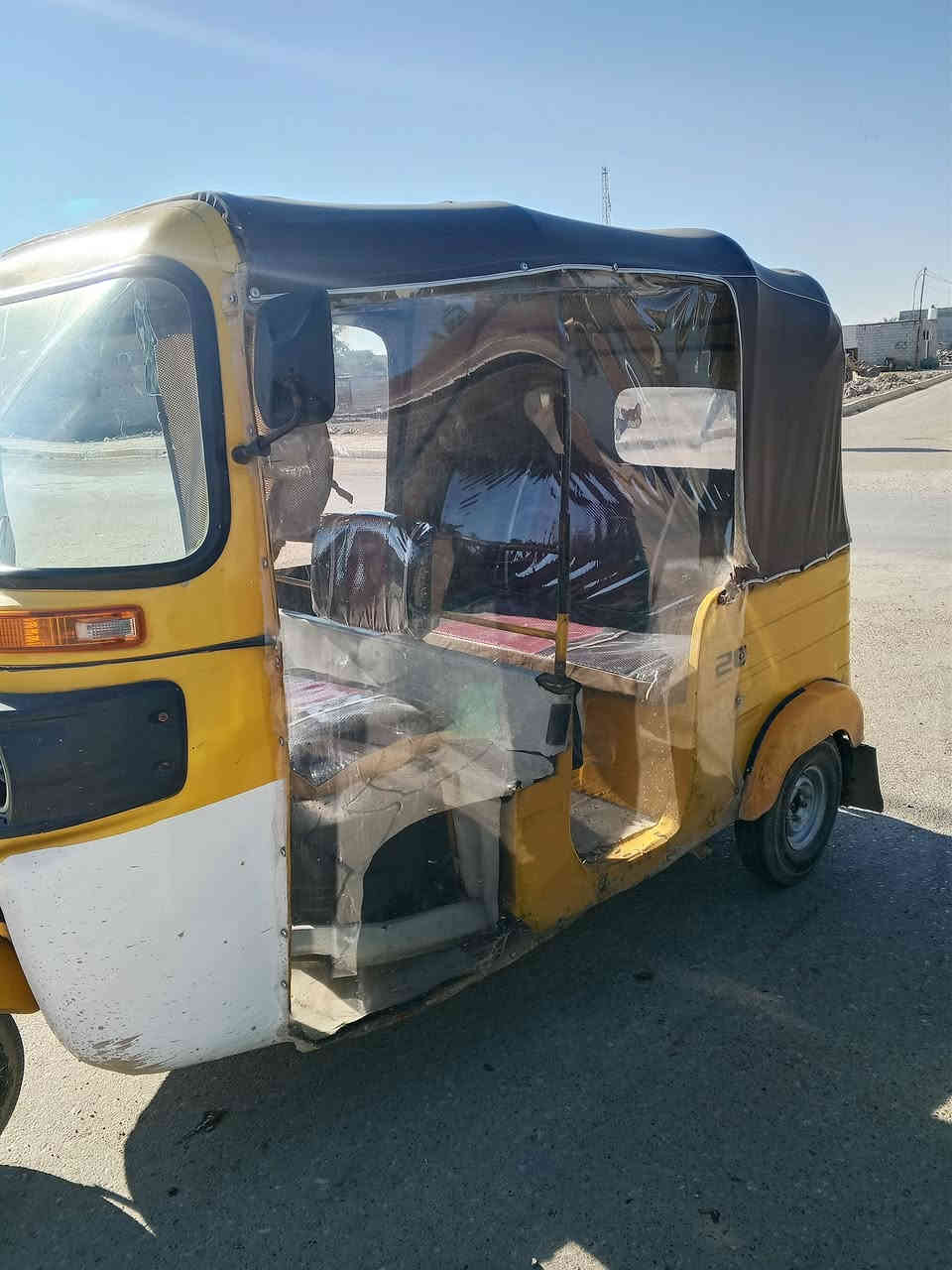 سلام عليكم عندي تكتك البيع وراق موجوده سعر مليونين وربعميه بيهه مجال 2016 رقم ‏‪***********‬‏
