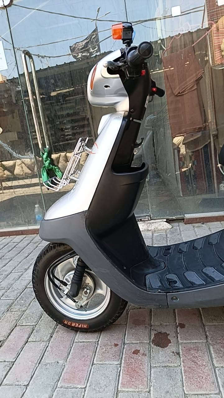 بطه ٢٠٠٣ دراجه حاويه جديده كفاله عامه سعر ٧٠٠ بيها مجال بصيط ***********
