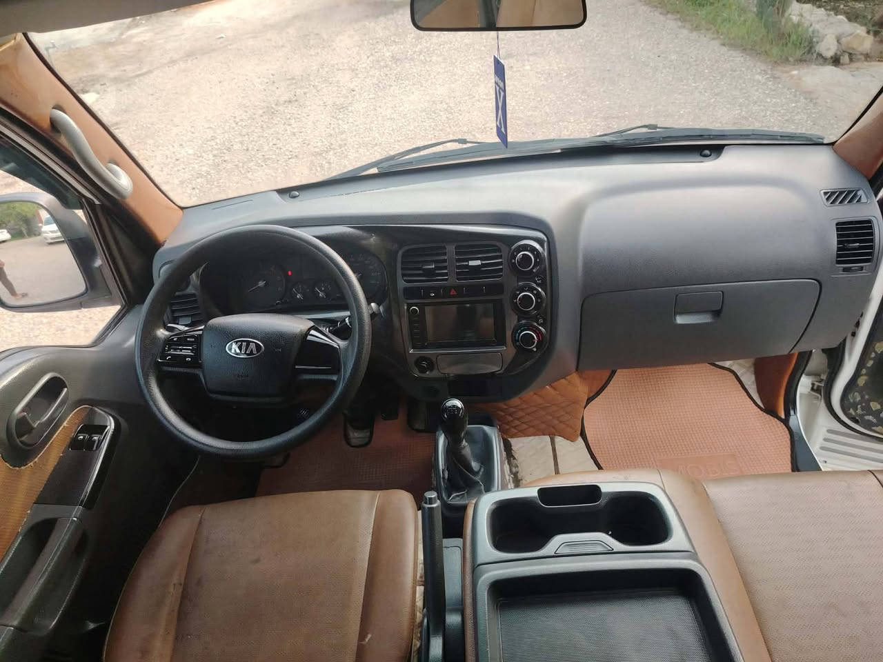 السلام عليكم 
كيه بنكو نثيه حمل ٢٠٢٣
مكان سياره نجف الكوفه
 
رقم سياره بابل مصفر من غرامات سياره هز جديده مداور وين ميعجبك سياره باسمي انكليزي مشروع وطني
  
سياره كفاله عامه من كلشي لا صبغ ولا تبديل 
محرك كير اكسن كفاله 

تبريد تدفئه حساسات كله عله وضع شركه 
هيتر بل مري تحكم جه وحده 
شاشه بلاديه 
تخم تاير جديد

***********
