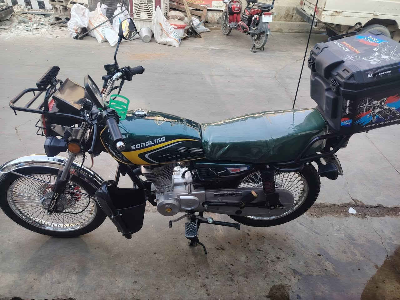 دراجه سونيك موديل 26بعده عله وضع الشركه الشراي يتصل عله الرقم 725وبي مجال ***********مكاني الحويجه داخل
