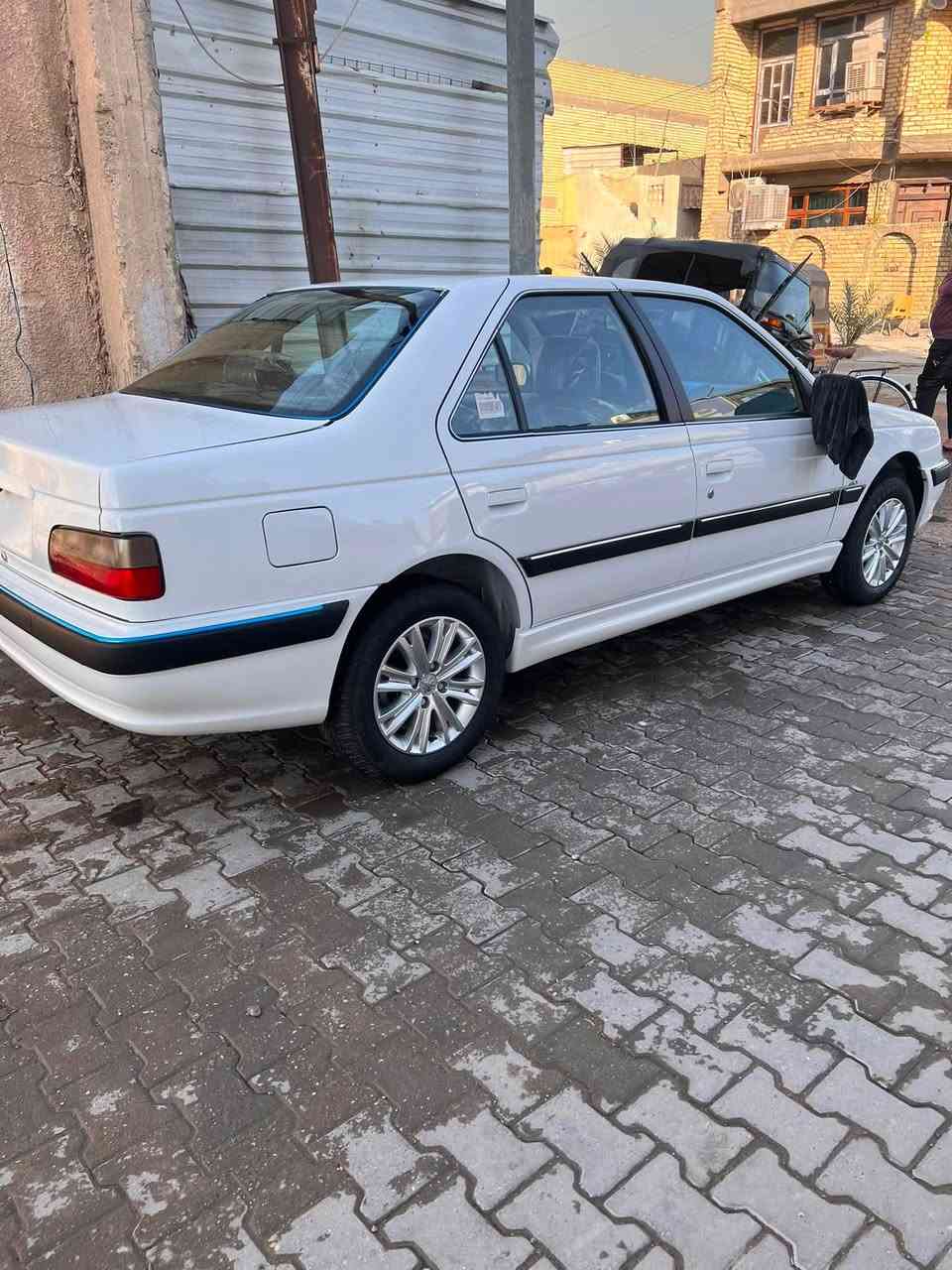 السلام عليكم بيجو بارص مديل 2026مكفوله كفاله عامه باسمي تحويل مباشر ماشية 60000زيرو السياره تبريد ثلج محوره غاز جديد ***********السعر 95
