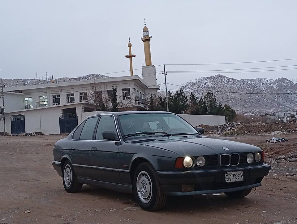 سڵاو بەناوی  خوای گەورە ئەم سەیارەیە بۆ فرۆشتن بیئێم  ٥٢٠گێڕ عادی ئاڕم  پلاسیک  هەولێر بەشەرت  خرامە مۆدیل ١٩٩١ مەکینەو گێڕ  بەشەرت  فیتەر  ماڵ دۆستە دەعمی   نیە  حیزام بۆیاغە  ئاڕم ئەوەلیات  موس  بڕاوە بەشەرت  مشتەری  تەلەفۆن بکە  سعر 33کەمێ  مەعمەلە  ***********
ڤایبەرو  وەتساپی  لەسەرە شمشمل, السليمانية
