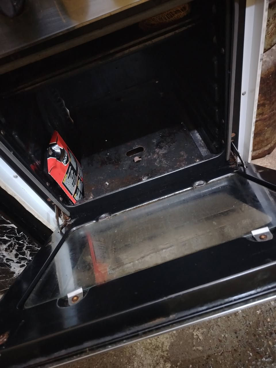 طباخ للبيع السعر ٤٠للتواصل ***********
