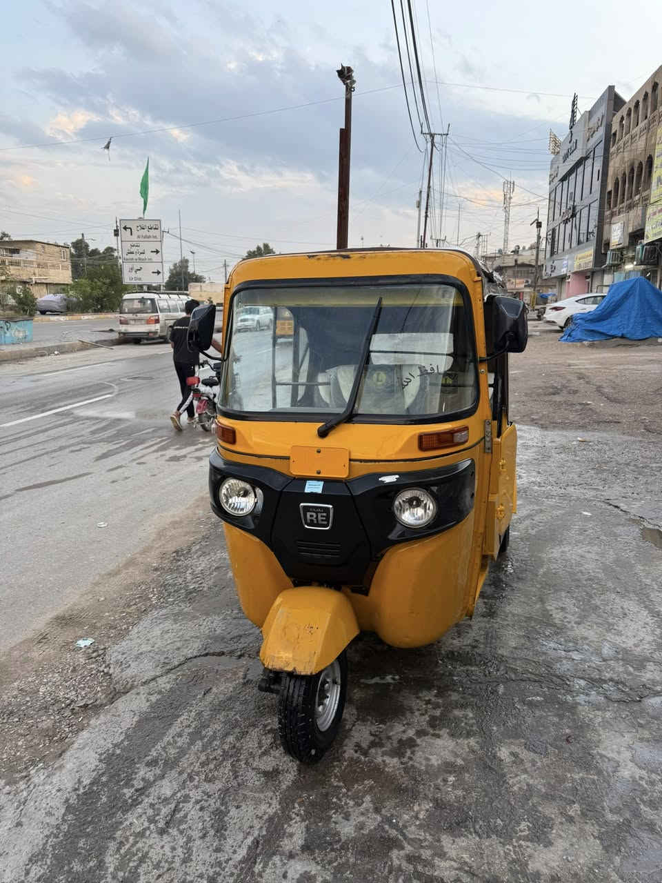 تكتك موديل 2021 للبيع بيها بكن بس سعرها 72000وبيها مجال  ***********
