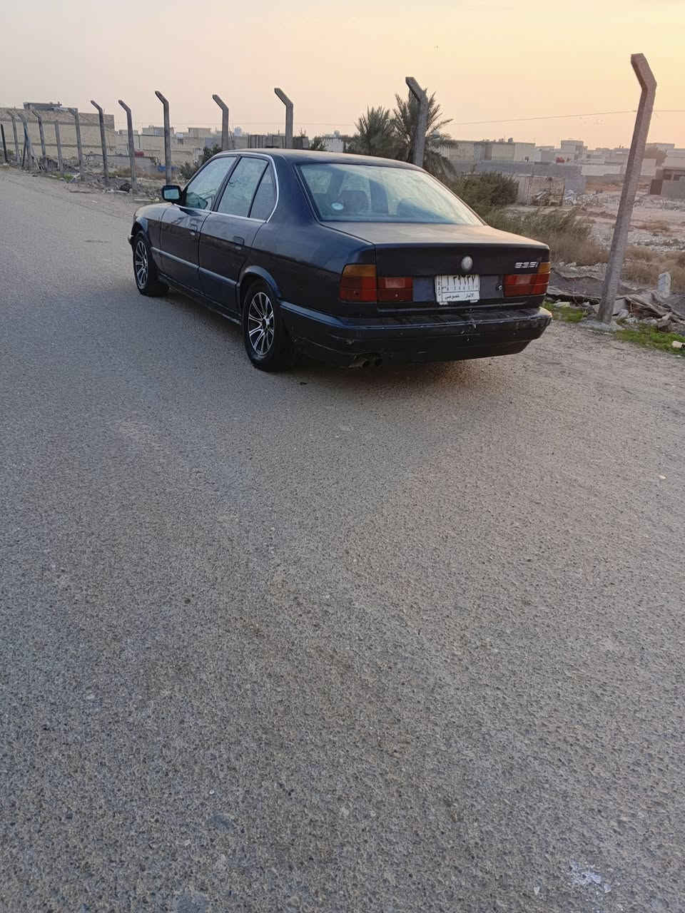 للبيع بي ام 535موديل 91 انبار مشروع وطني سعر 40$رقم موبايل ***********سيارة بلادية لاضربة ولاصبغ ولاتبديل تدفئة تبريد ثلج شاشة وكامرة خلفية محرك وكير مكفولات دواخل جلد دشبول وكشنات وبطاين جددحدادية امامي خلفي جديد سنتر لووك شغال سلايد روف كهربائيات اي نقص مابيه سيارة احله من صور تخم تايرات ويل جدد مكاني بغداد
