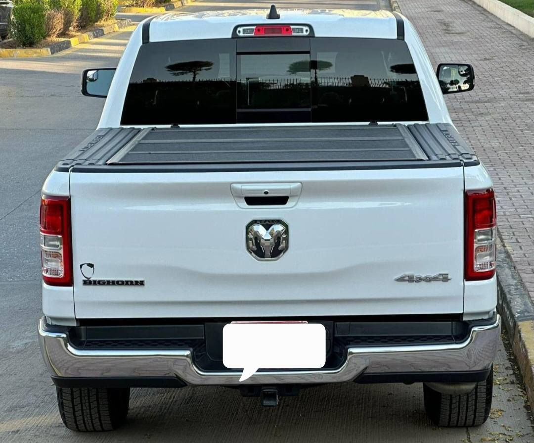 السلام عليكم للبيع دوج رام موديل 2022 كلين تايتل بدون صبغ بدون تبديل ماشيه 59 الف كامل مواصفات عدا البنوراما بدي  بي بوكس للستفسار الاتصال ***********
***********
