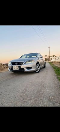 اكورد 2013خليجي قطعه وحدة صبغ..باب السايق السعر120وبيها مجال  للتواصل0...