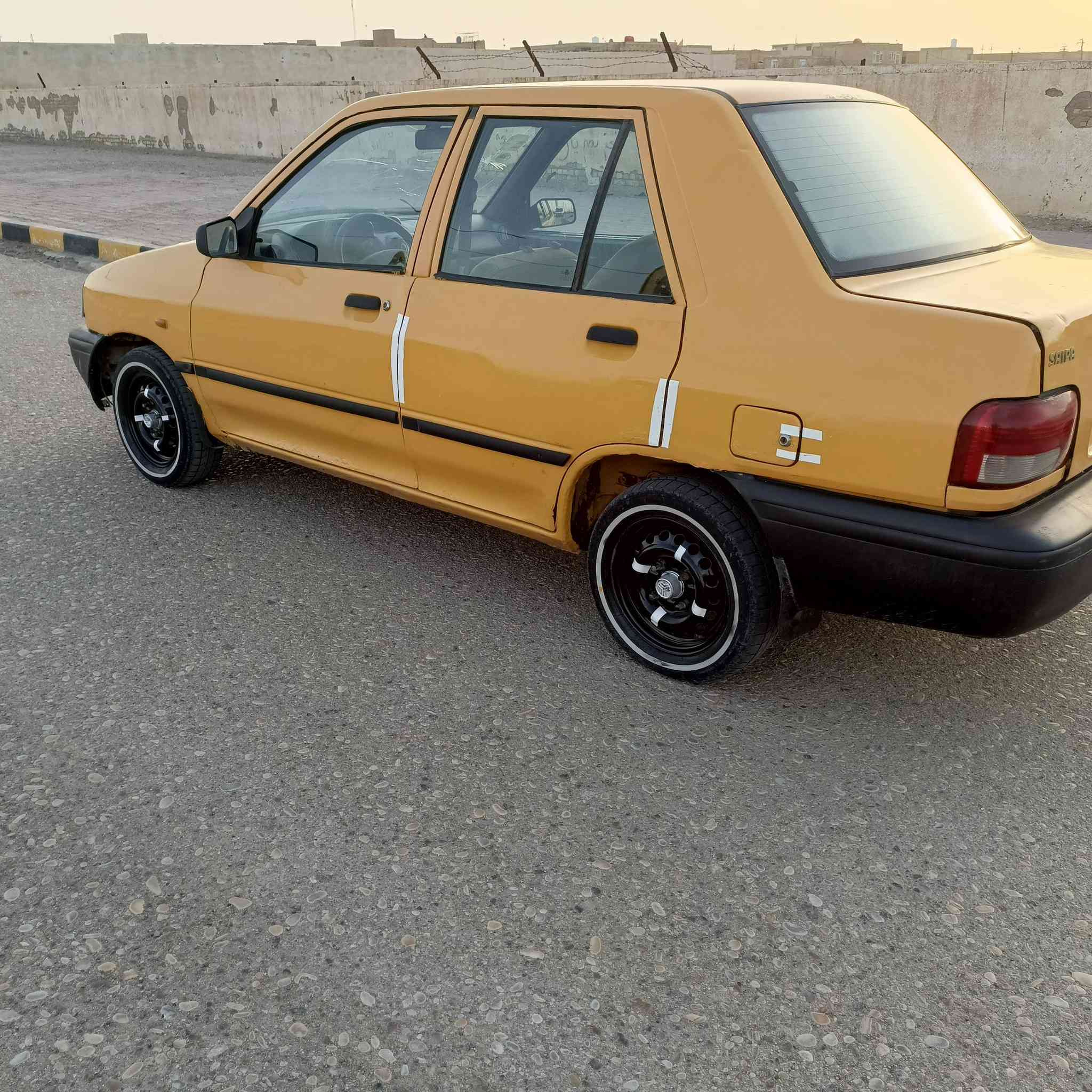 سلام عليكم سياره للبيع سايبه مديل 2017 مكينه وكير مكفولات جداد بعدهن بالكارت سياره مكفوله من دعاميهالدعاميه  مكفول من ضربه و تبديل وصبغ مصفر هيه وغرامات تحويل اليمته مايعجبك مشروع وطني تحويل بكل المحفضات حداده جديده تخم تاير تبريد شغال الكهربائي شغاله تراي وين ما يعجبك السعر 23مكاني العماره ميسان رقمي‏‪***********‬‏
