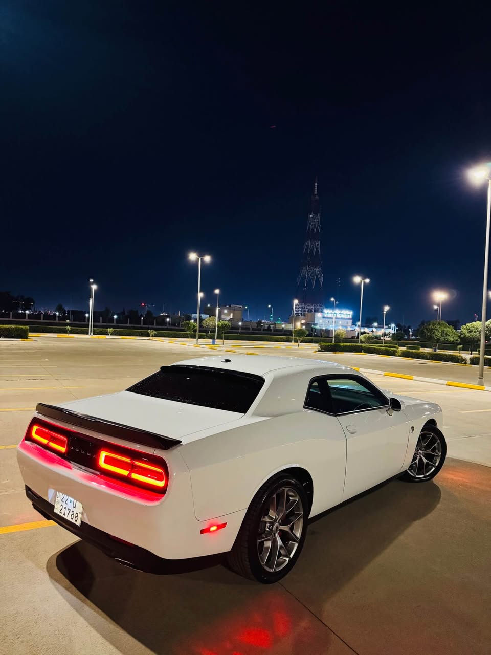 دوج جالنجر ٢٠٢٣ محرك ٣.٦ ٦ سلندر مواصفات GT داخل احمر شاشه كاميرا حساس كوشن جلد كاربله ي 
حادث ٢ قطعه صبغ بدون دواخل سيارا كلشي جاهز ماشي ٢٥ الف ميل كير و محرك مكفول عنوان اربيل
رقم : *********** أربيل, العراق
