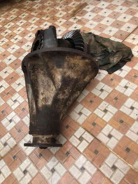 السلام عليكم غراض كرونه كلمن وسعره  مكاني كركوك  شوراو  الشراي يخابر على هذا الرقم ***********
