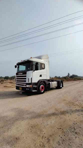 سكانيا للبيع موديل 97 سليمانيه شرط تحويل بم ونوزل مكينه جديده مكفولة مربوطه فلات كفاله سياره للاسفسار ***********
